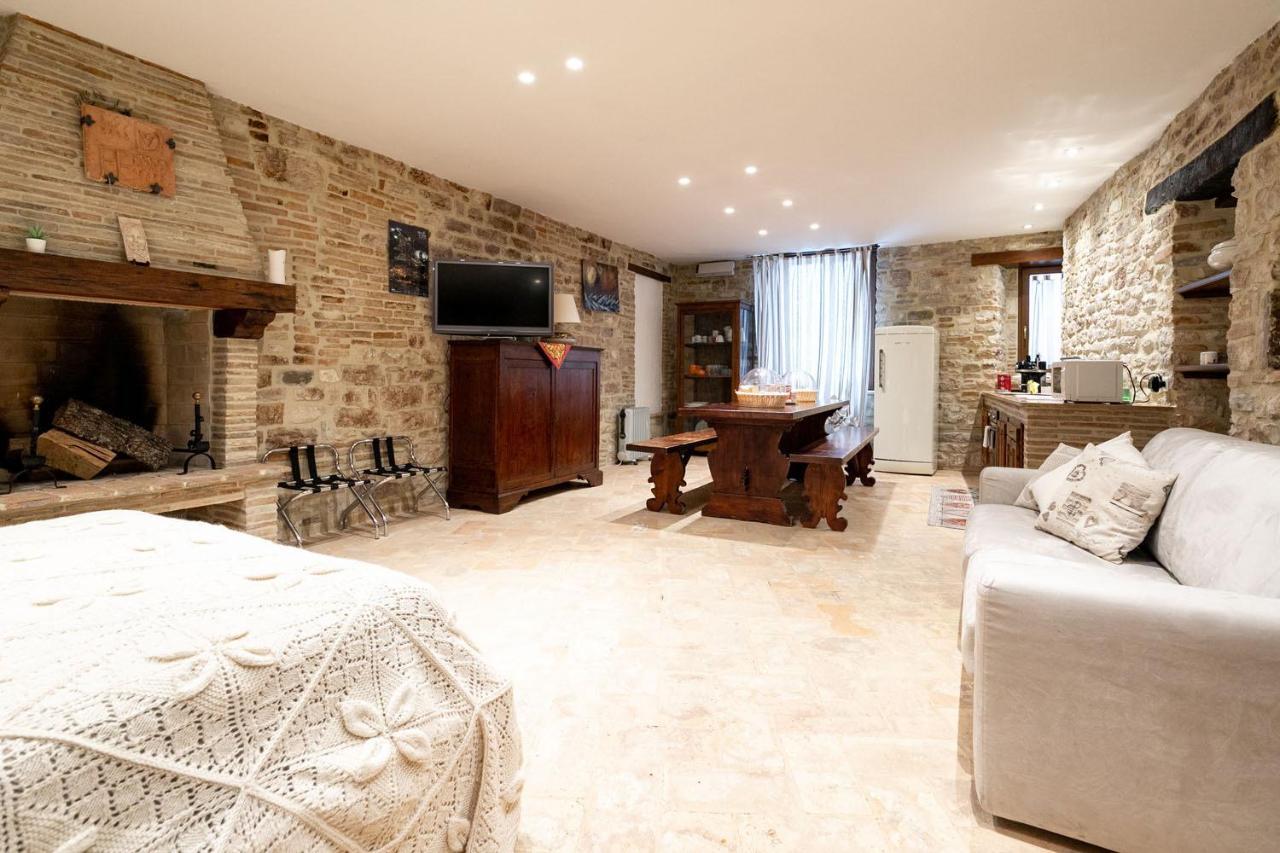 Apartmán Mamihouse Gubbio Exteriér fotografie