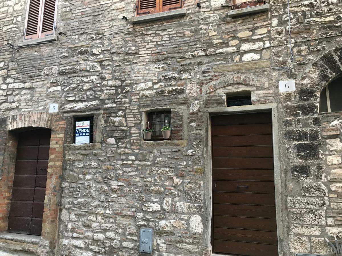Apartmán Mamihouse Gubbio Exteriér fotografie